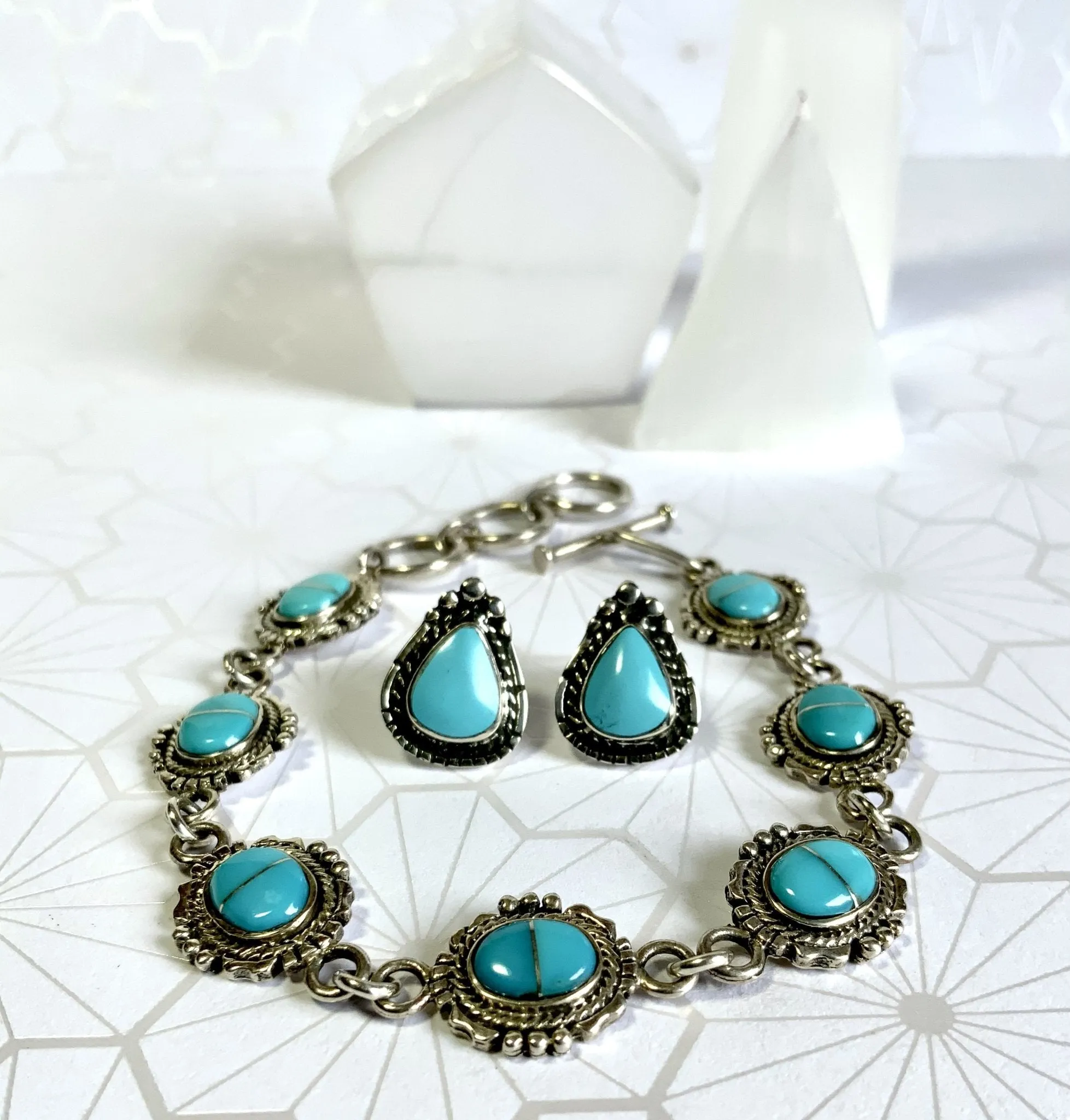 Antiqued Kingman Turquoise Inlay Bracelet and Earring SET