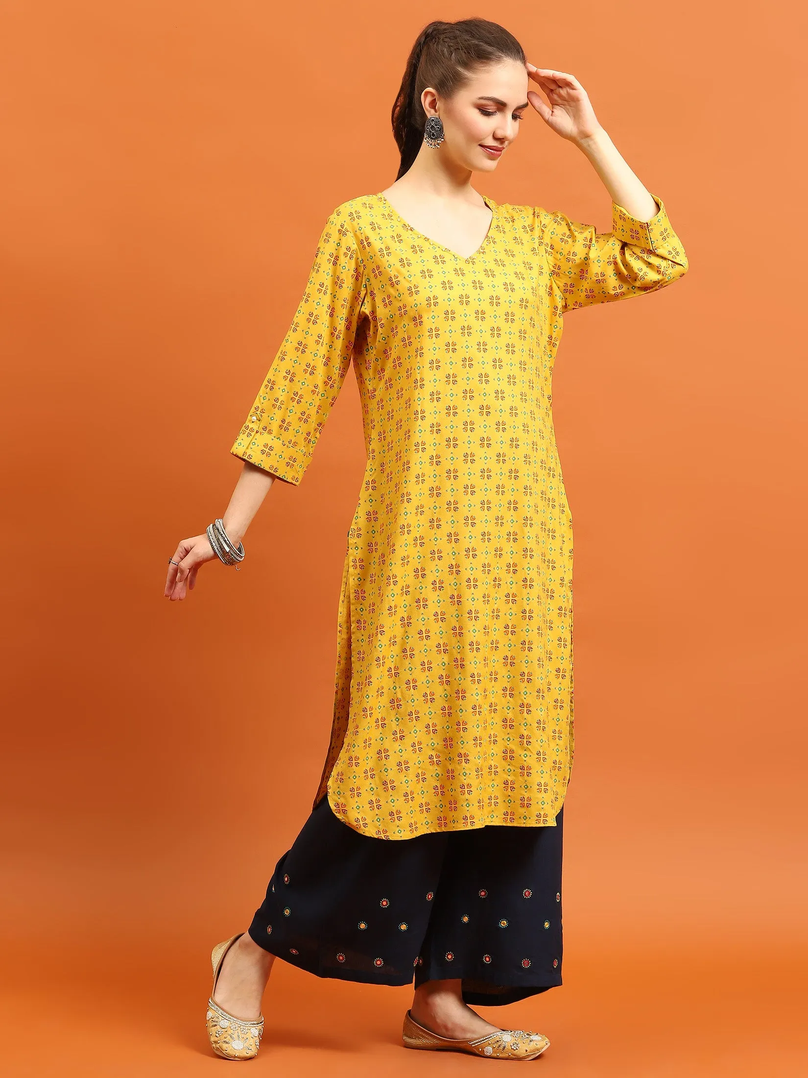 Indiessence Women Mustard Geometric Printed Kurta