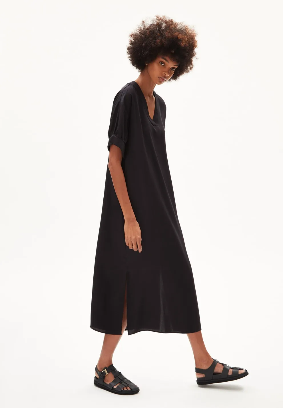 Nerisaa Black Short Sleeve Maxi Dress In Tencel