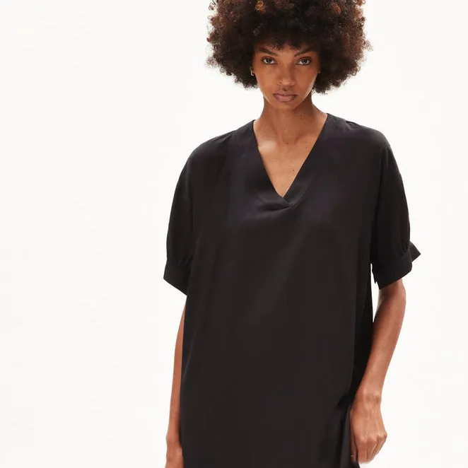 Nerisaa Black Short Sleeve Maxi Dress In Tencel