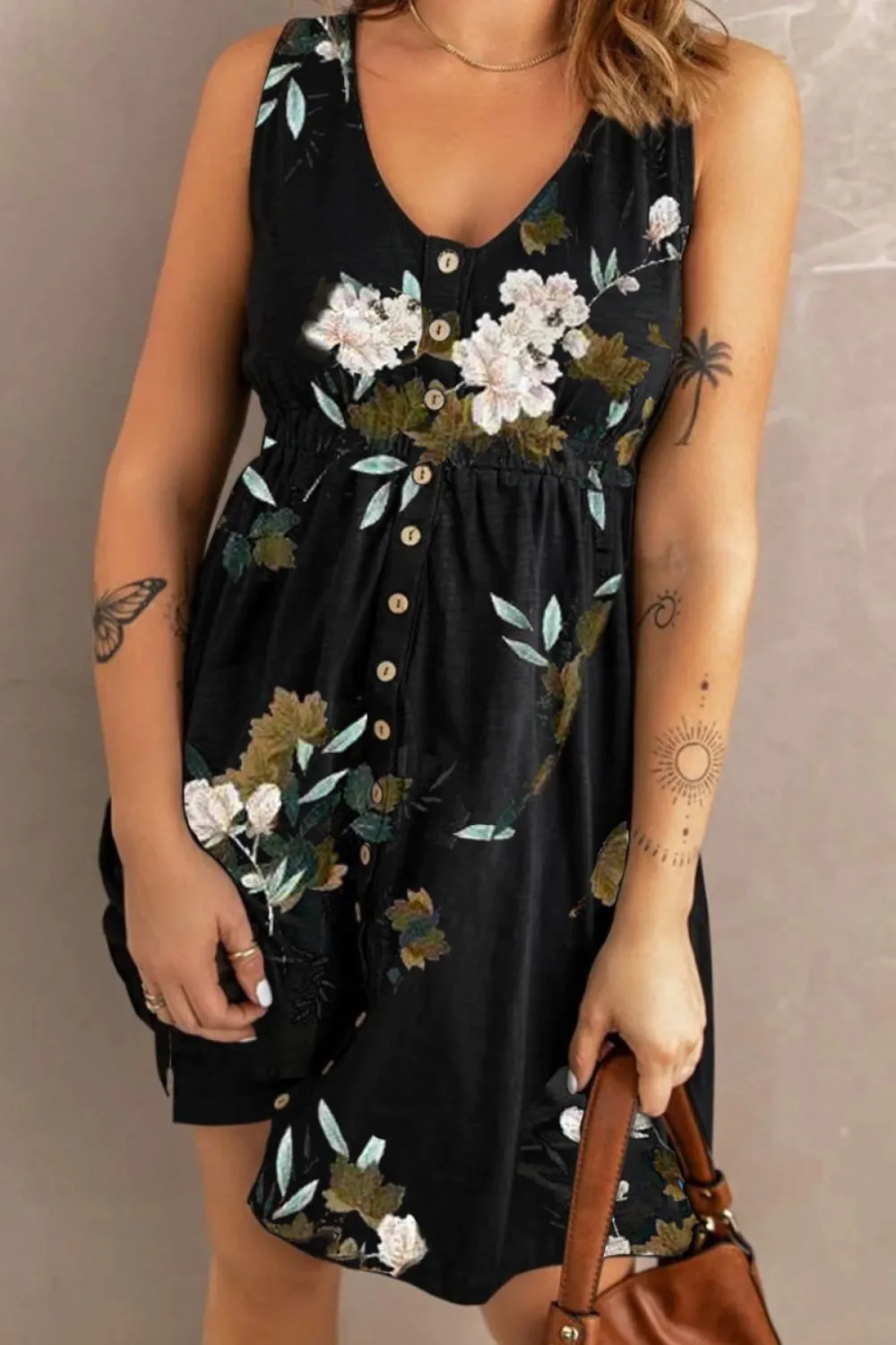 Printed Scoop Neck Sleeveless Buttoned Magic Dress