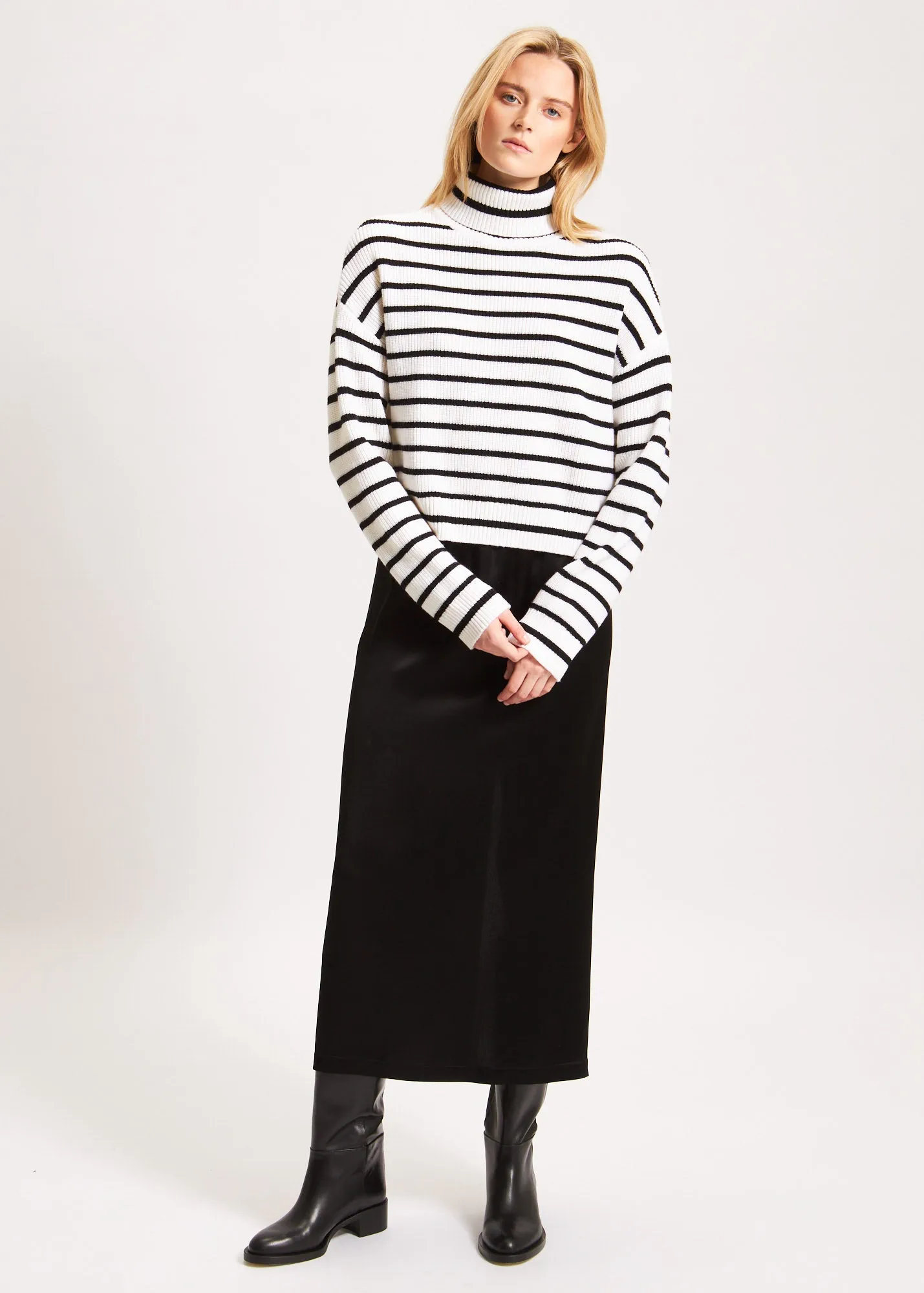 STRIPED TURTLENECK